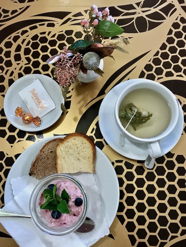 A Delirious Introduction to Zurich, Switzerland The Tasty Escape