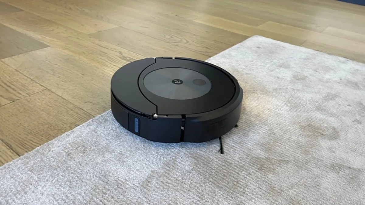 The New Roomba Vacuum and Mop Without Wetting Your Carpet The Tech
