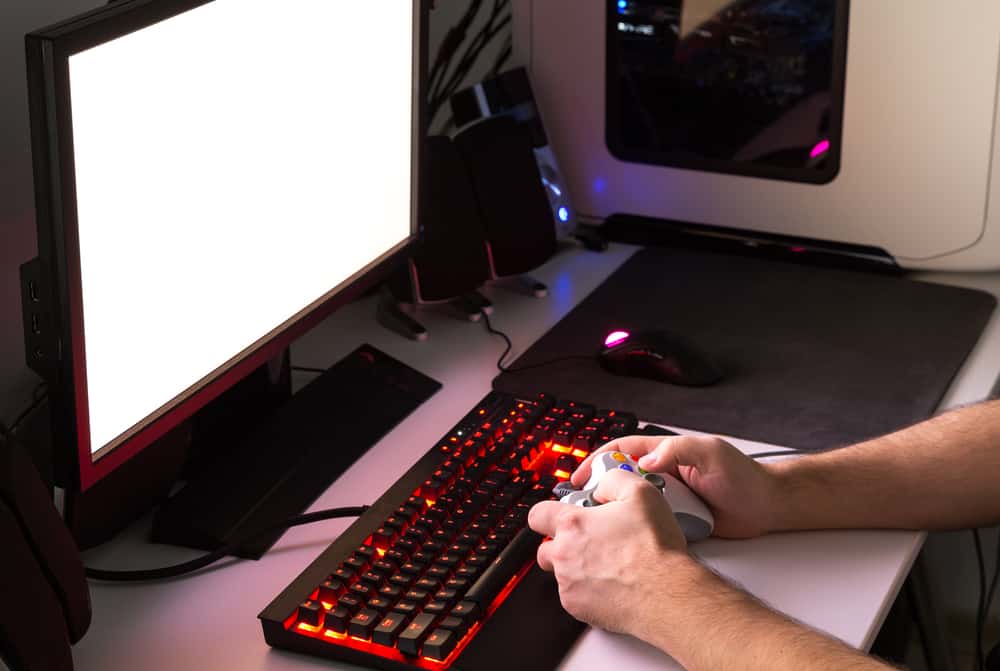 How Much Electricity Does A Gaming PC Use? (Explained)
