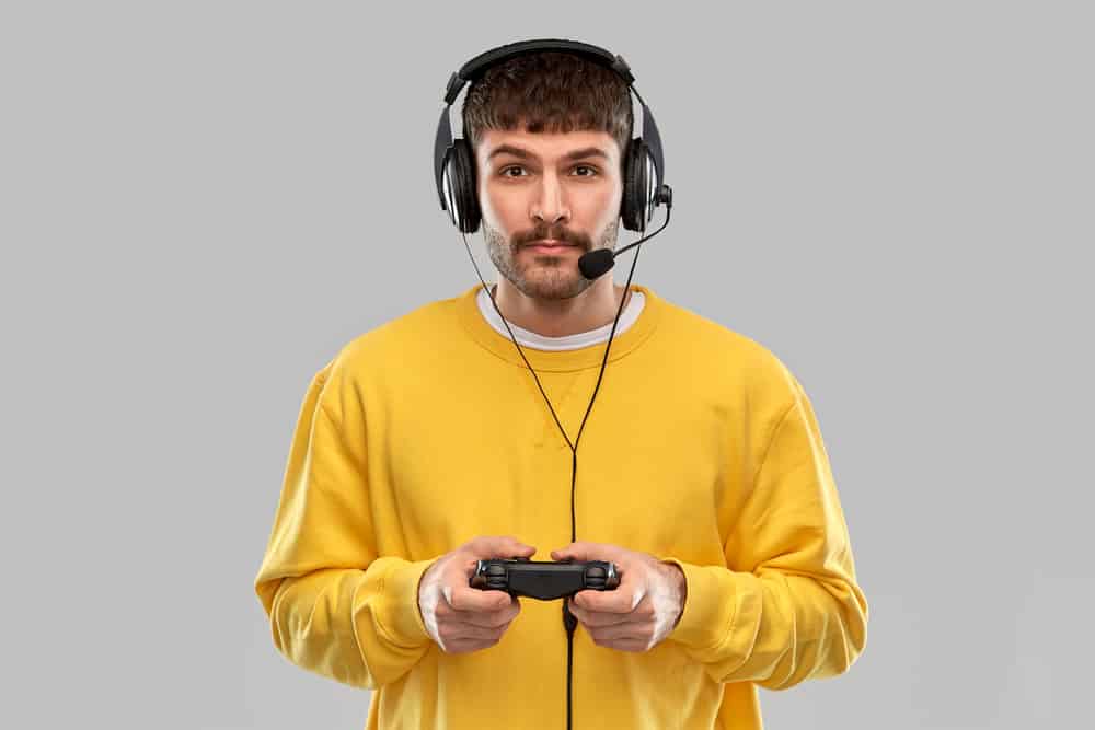 Does The PS4 Controller Have A Mic Built In? (Explained)