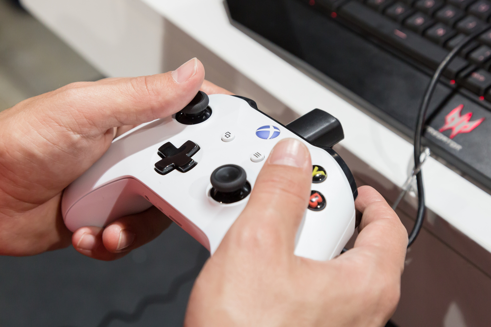 Why Are Xbox Controllers So Expensive? (Top 10 Reasons)