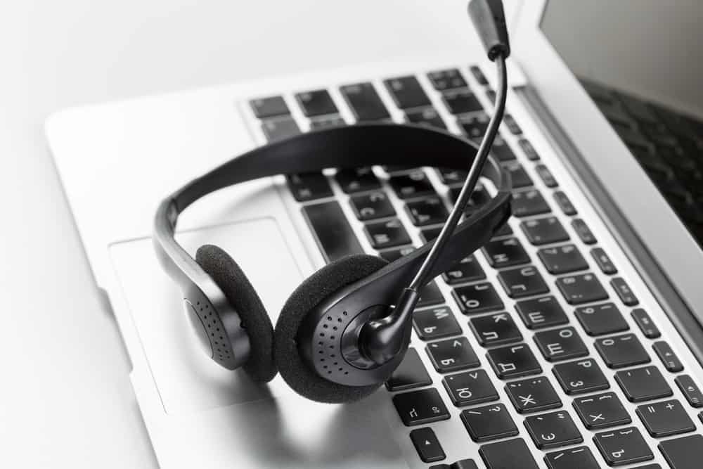 PC Not Detecting Headset Mic (Causes, Fixes)