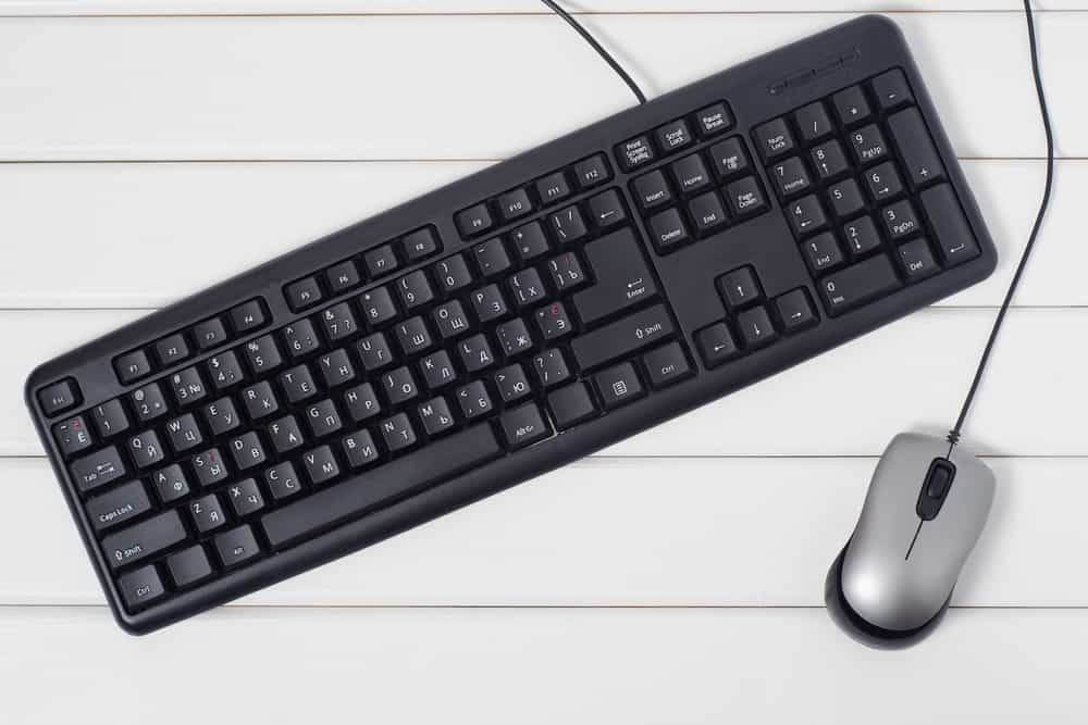 White Vs. Black Keyboard (Pros, Cons, Differences)