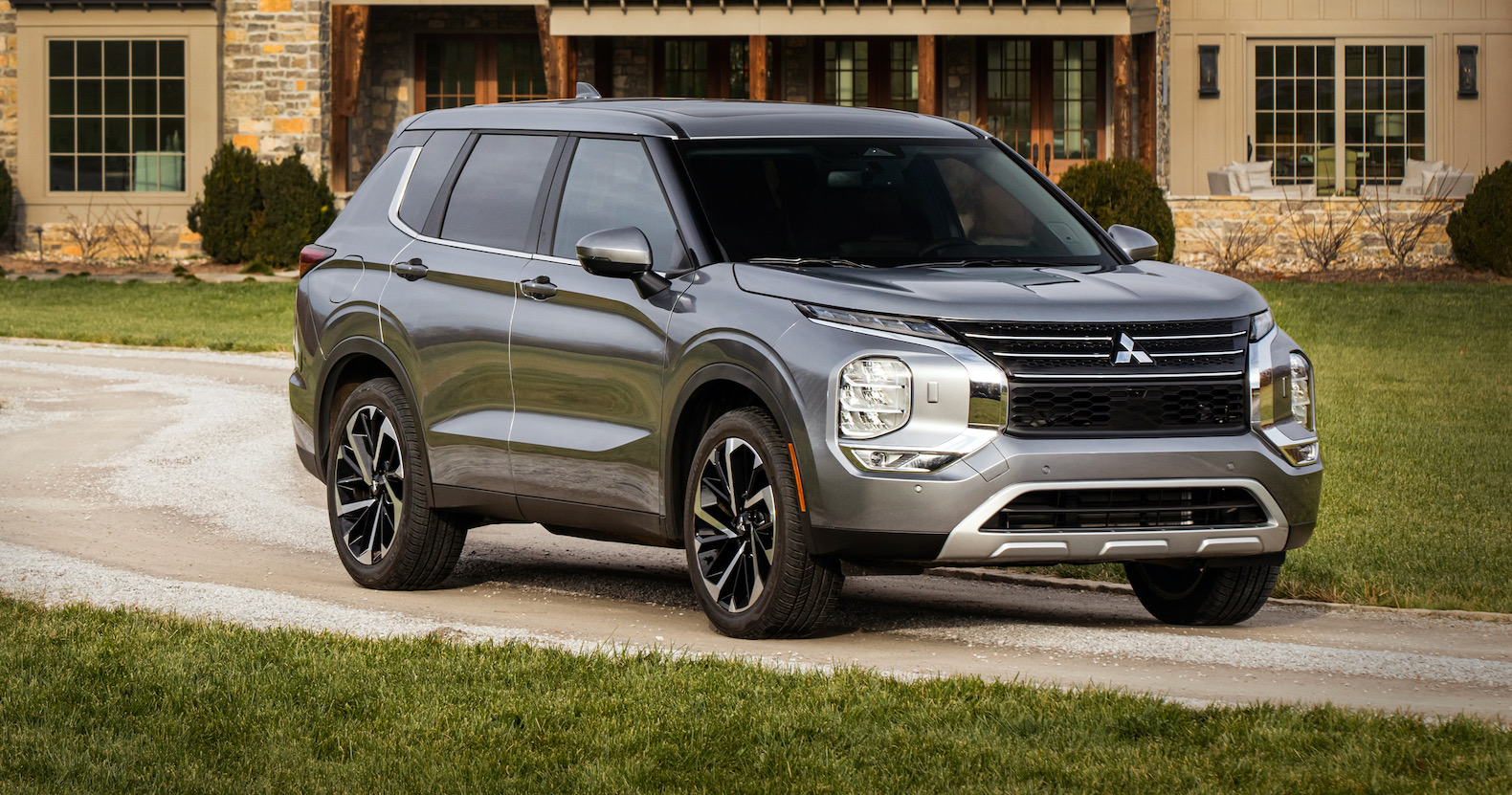 2022 Mitsubishi Outlander starts at 26,990 The Torque Report