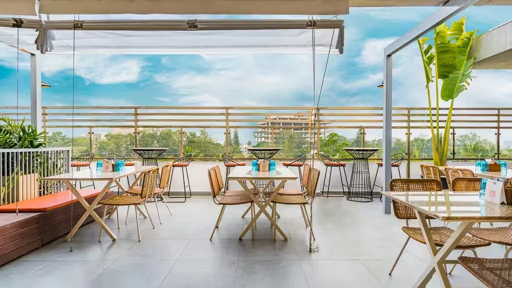 15 Iconic Rooftop Cafes In Bangalore To Spend A Vibrant Evening