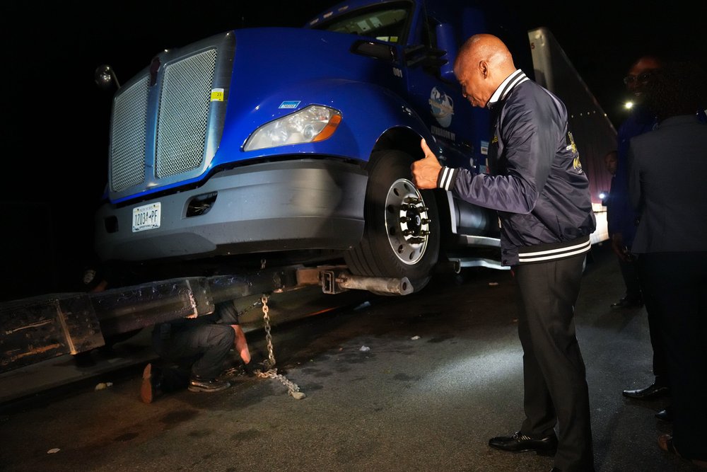 New York City cracks down on illegal big rig parking
