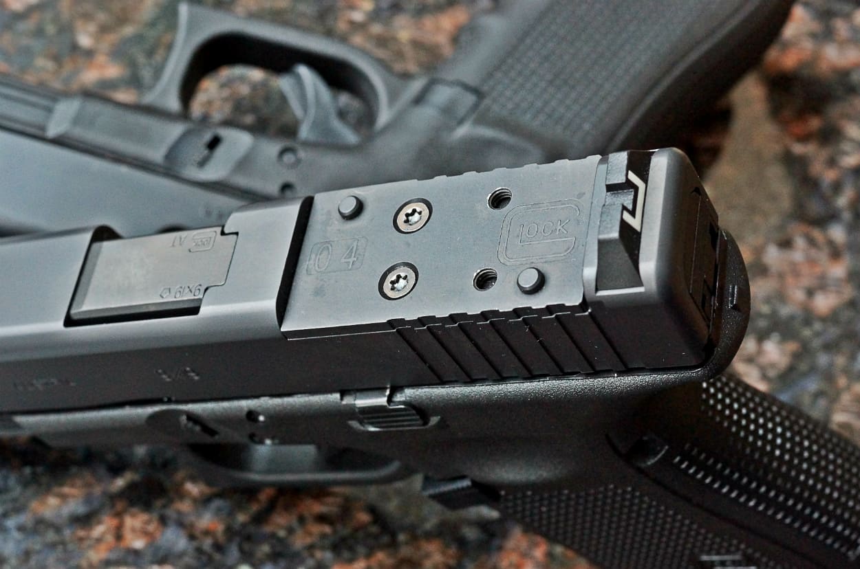 Gun Review GLOCK G19 GEN4 MOS & G17 GEN4 MOS The Truth About Guns
