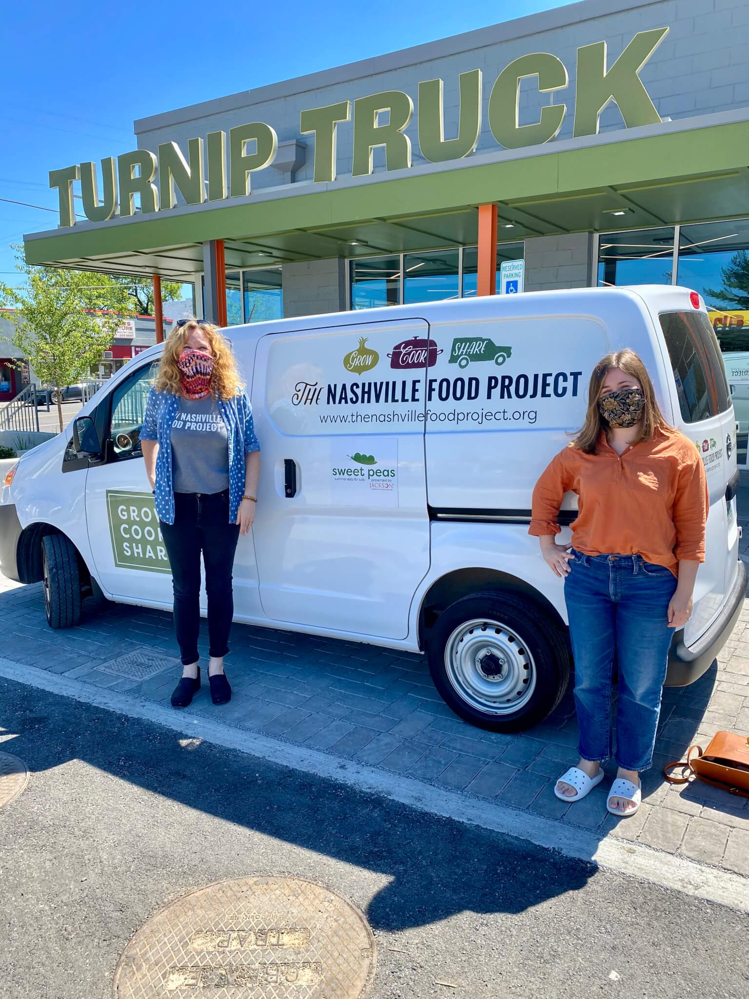 Turnip Truck donates van full of local produce to Nashville Food