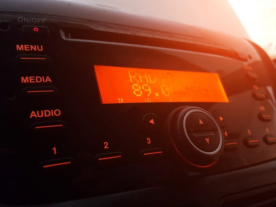 5 Tips For Installing a New Car Radio