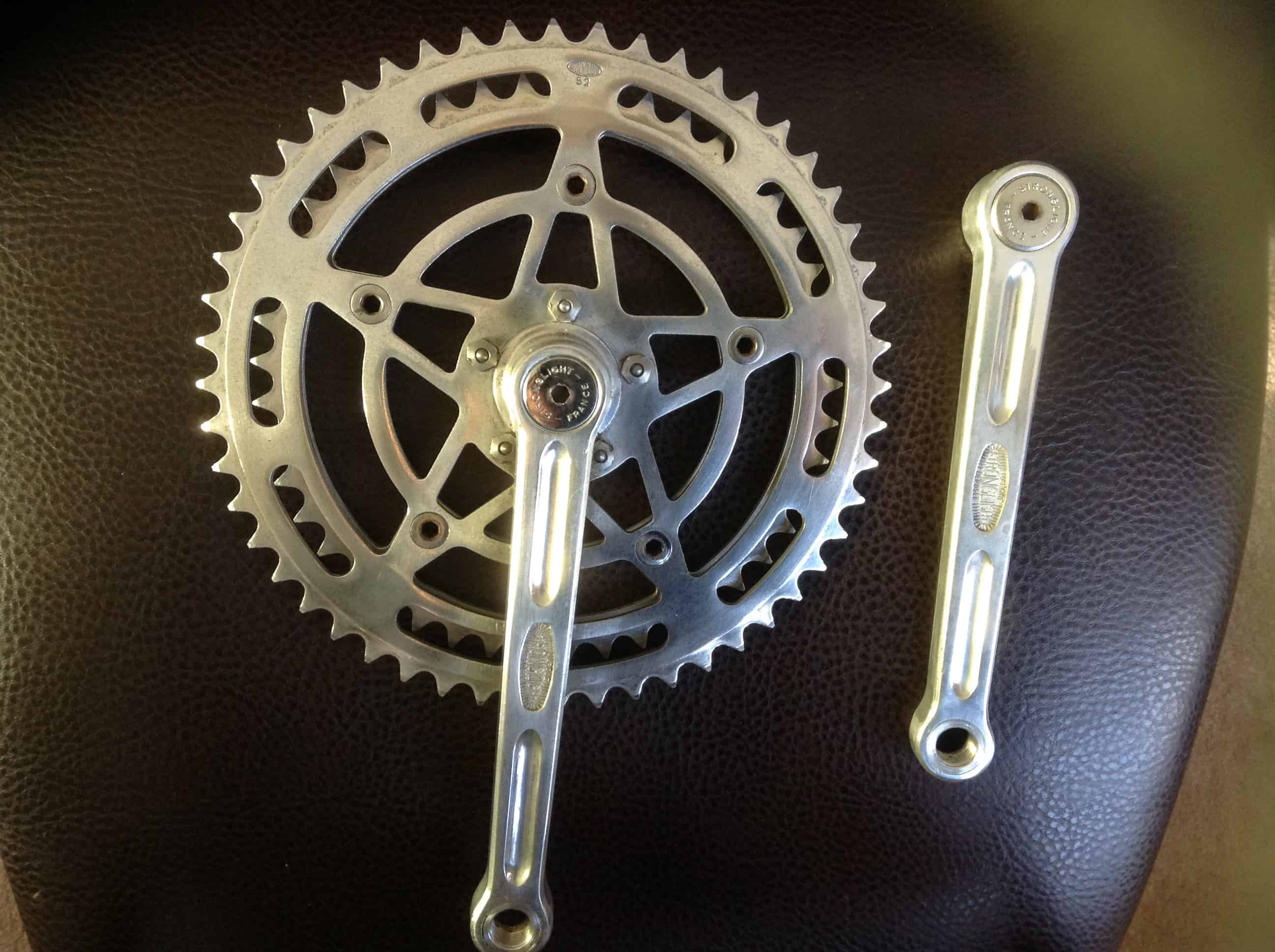 Removing older Pre1982 Stronglight cranksets, chainsets