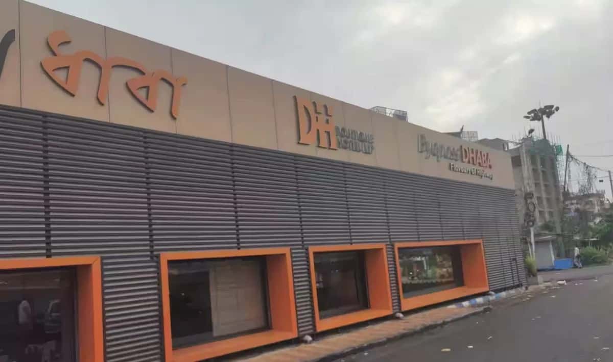 ই এম বাইপাসে জলাভূমি দখল করে ধাবা, বড়সড় অভিযানে দুর্নীতি কমিশন!
