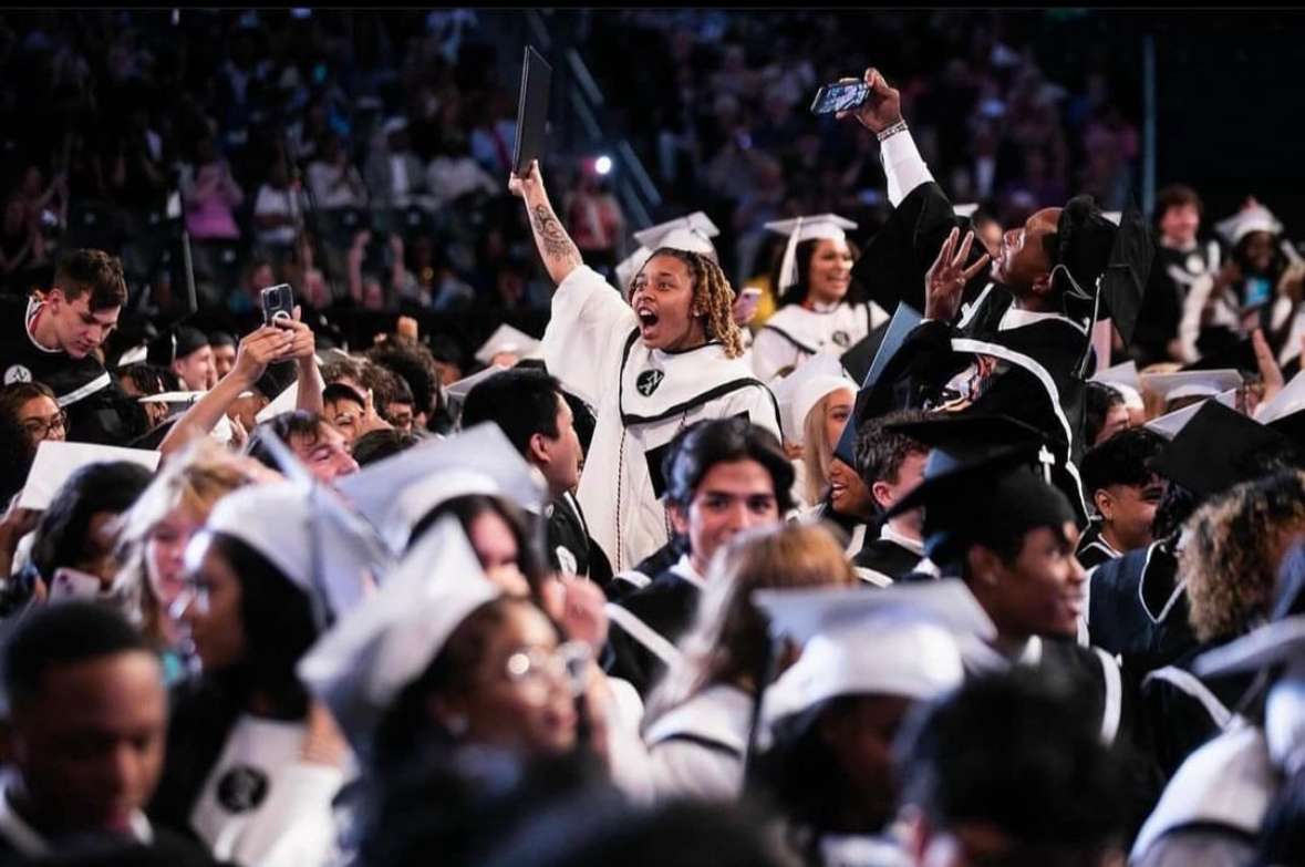 The Traffic Tango Students Face the Fallout of NAHS Early Start The