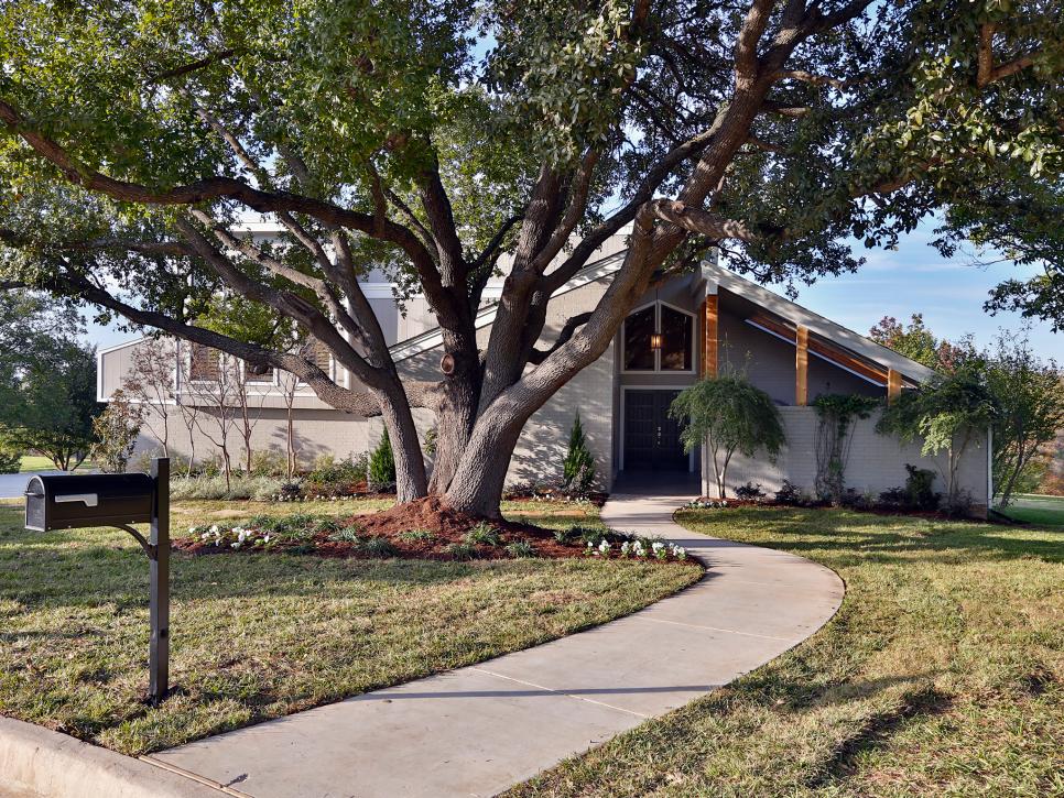 Fixer Upper Season 1 Episode 2 The Gatecrest Story The Weathered Fox