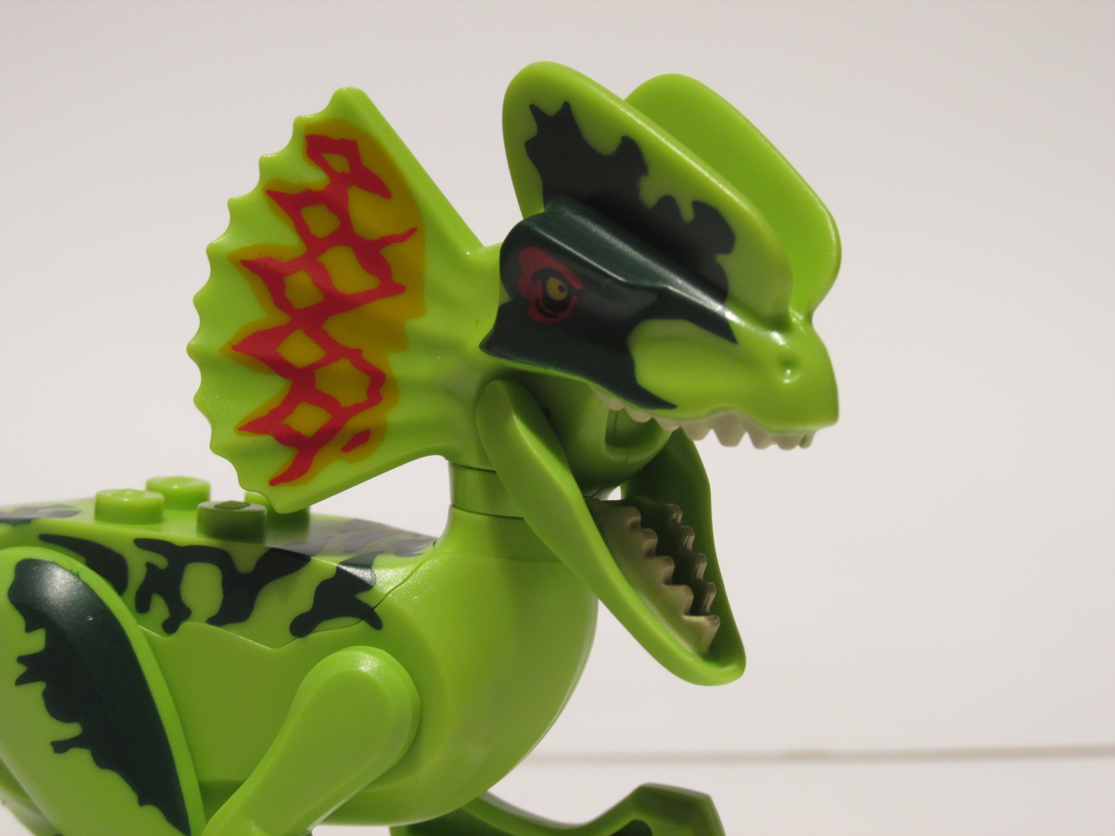 Mint in Box LEGO Jurassic World 75916 Dilophosaurus Ambush The
