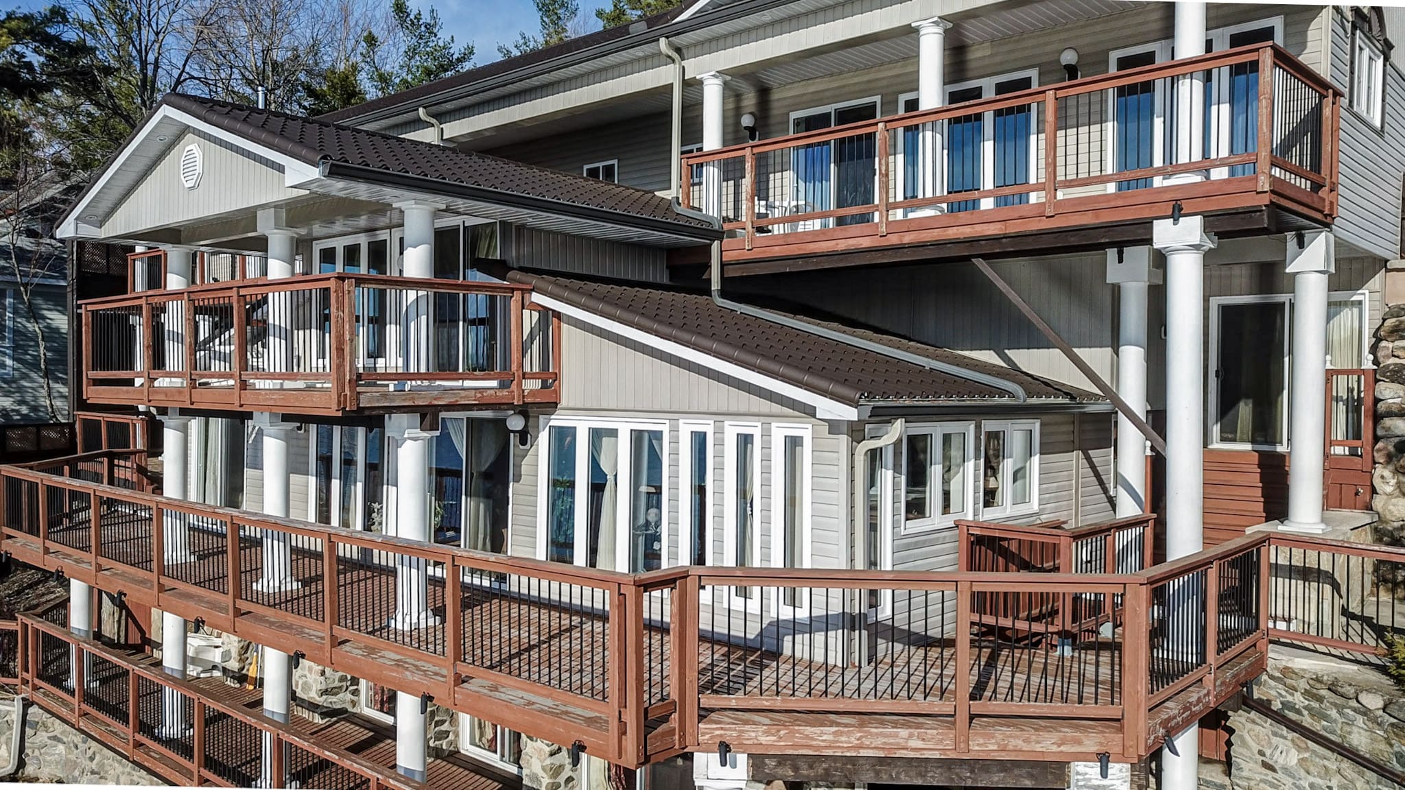 461 The Ridge Rd The WEIR Team