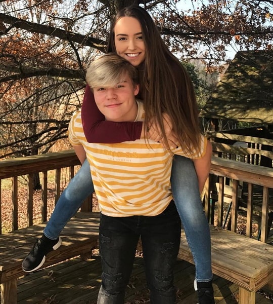 Julia Raleigh Age, Net Worth, Boyfriend, Family and Biography (Updated(08)