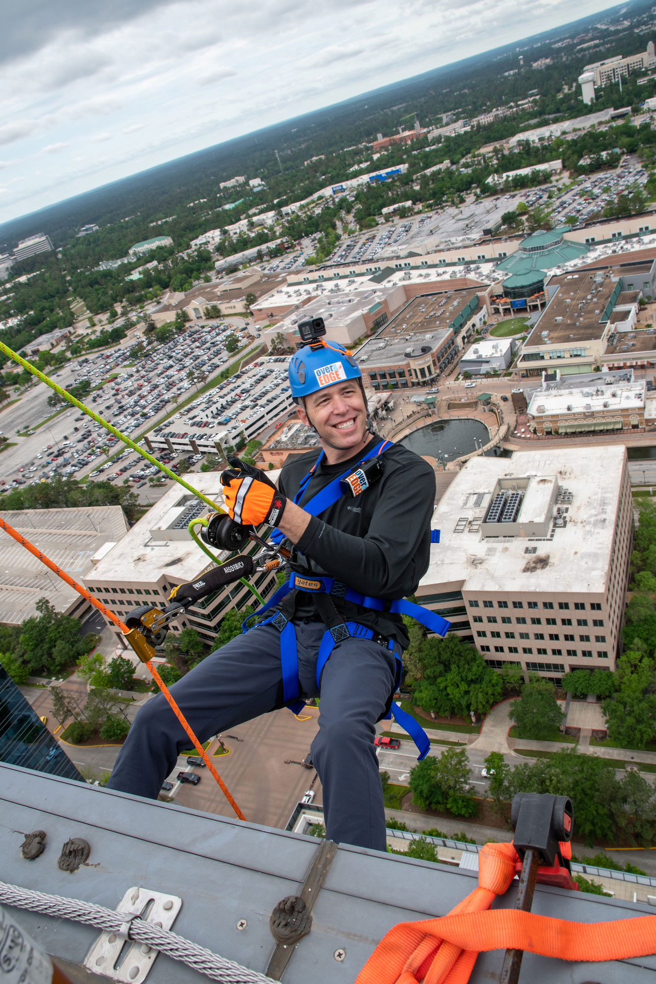 Participants Rappelled from The Woodlands Towers at The Waterway for