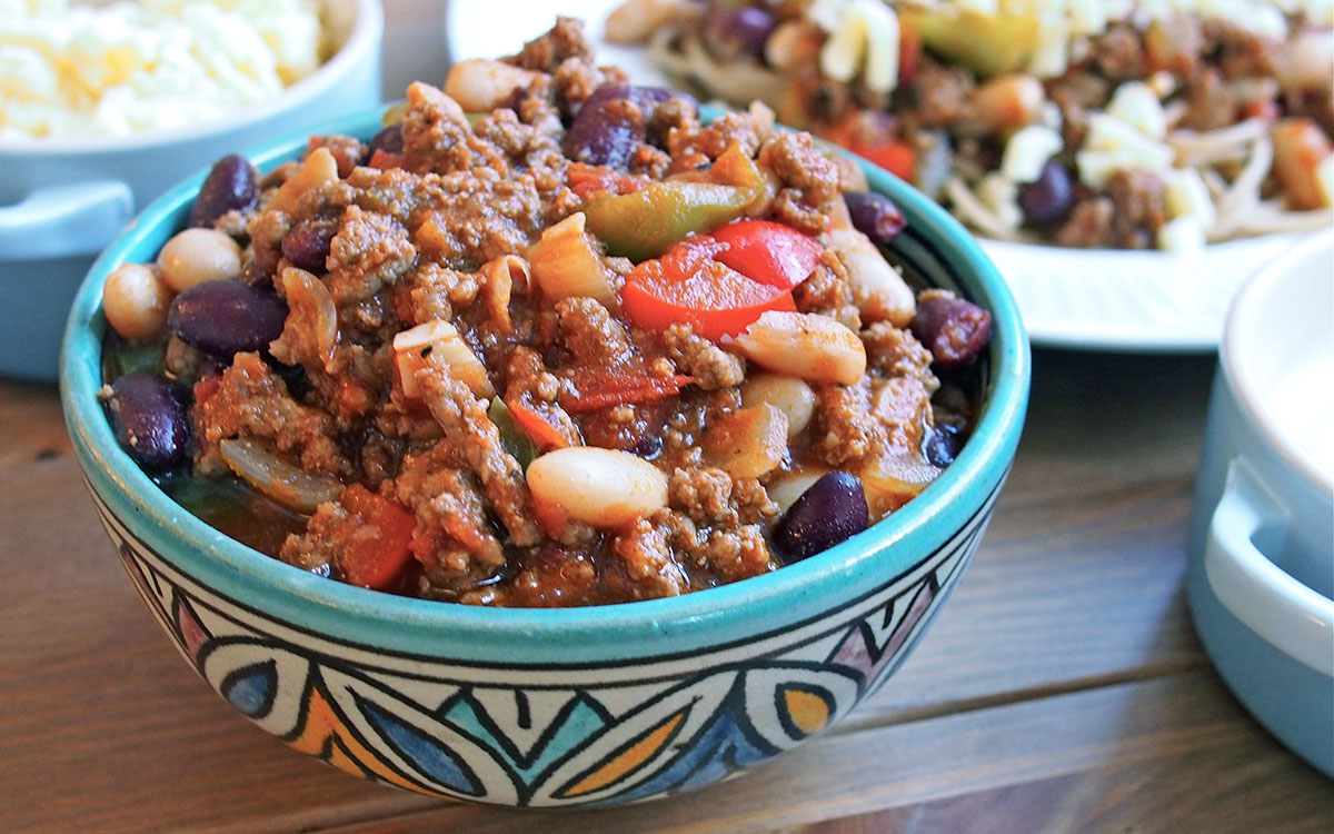 Chili vs. Chili con Carne the Worktop by Tina Jui