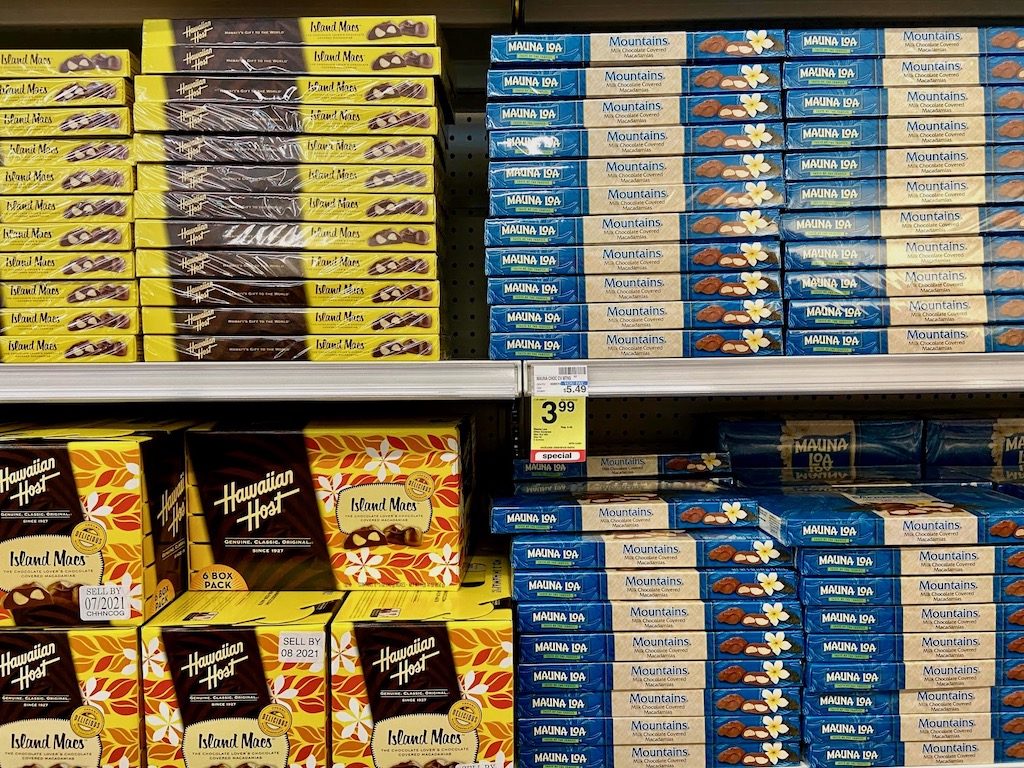 35+ Best Souvenirs from Hawaii The World Is A Book