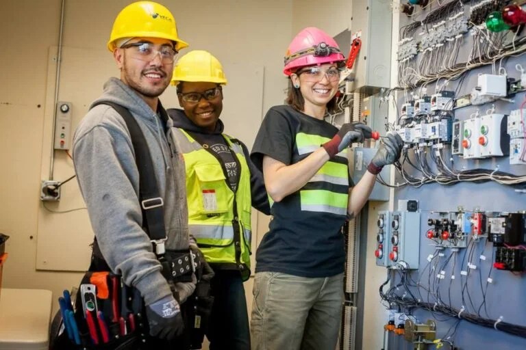 Mr. Electric of Fort Worth Common Mistakes People Commit While Hiring