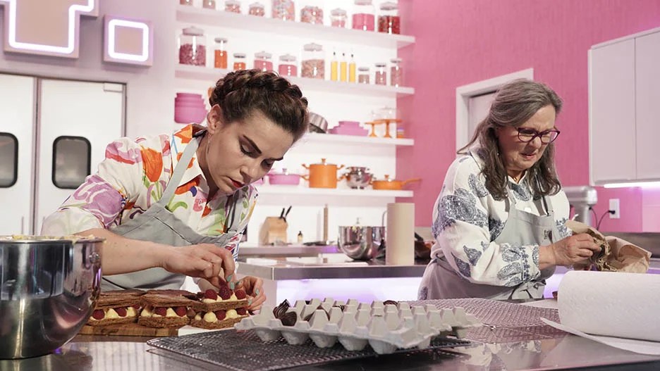 ‘Crime Scene Kitchen’ Finale Preview One Team Is Immediately Cut After ‘Crime Scene Kitchen’ Finale Preview One Team Is Immediately Cut After