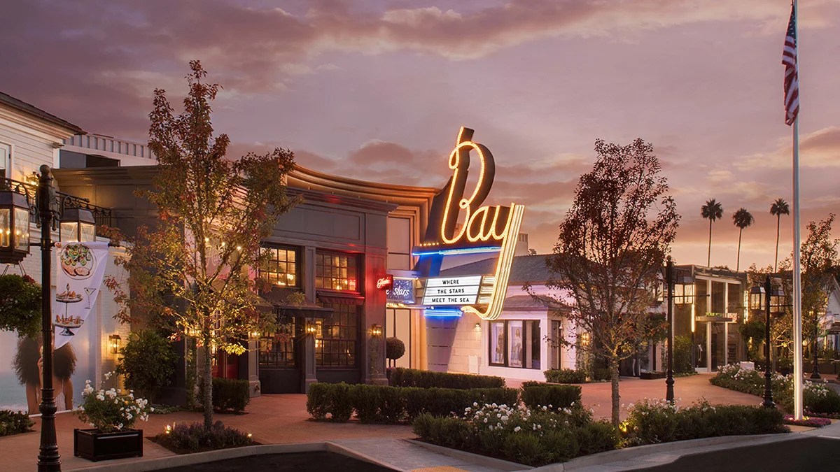 Netflix ReOpens Iconic Bay Theater in Pacific Palisades TheWrap