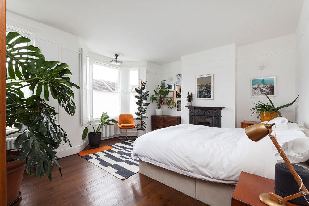 Leybourne Road, Bushwood Area E11 Theydons