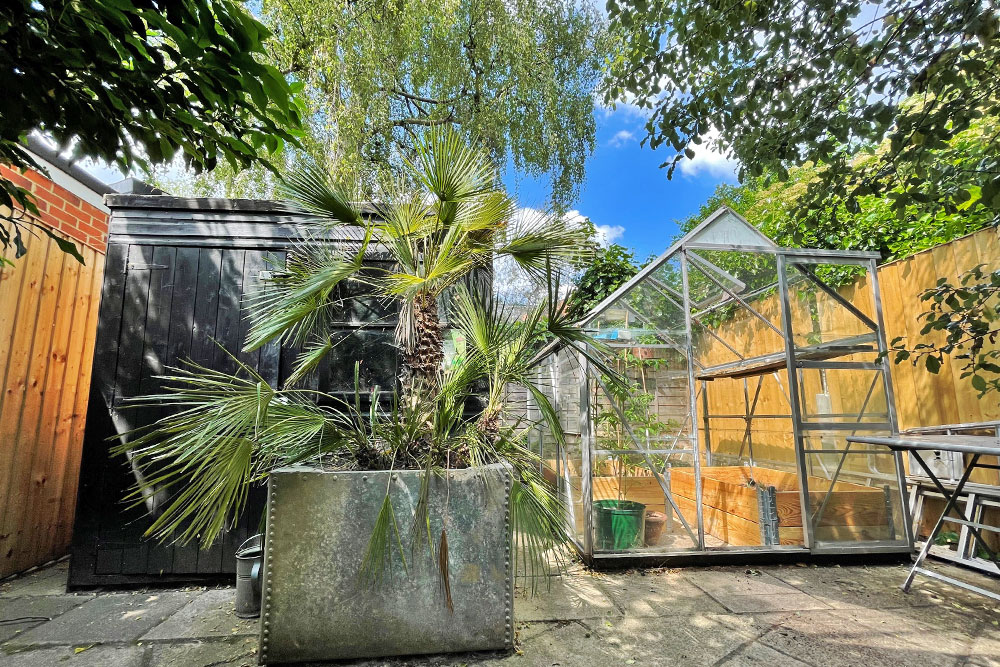 Leybourne Road, Bushwood Area E11 Theydons