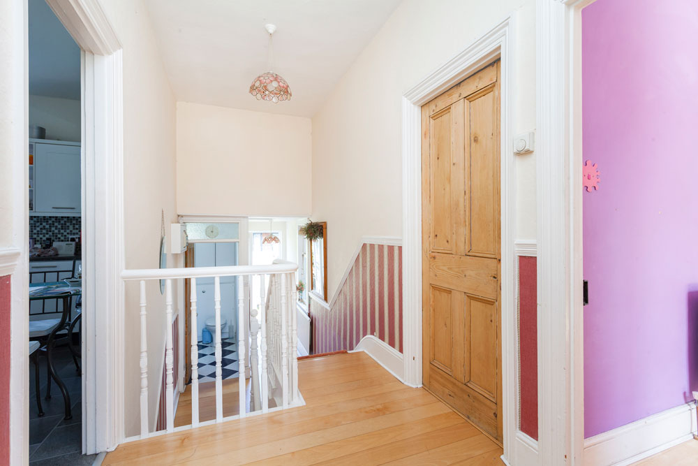 Forest Drive West, Upper Leytonstone E11 Theydons