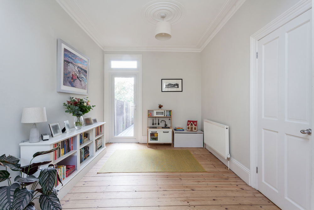 Twickenham Road, Leytonstone E11 Theydons