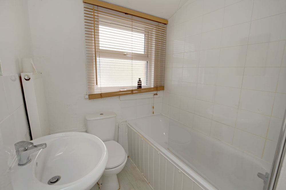 Steele Road, Leytonstone E11 Theydons