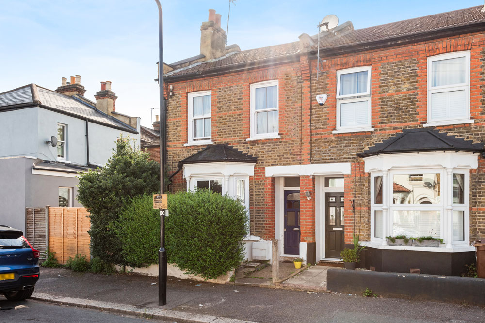 Oakdale Road, Leytonstone E11 Theydons