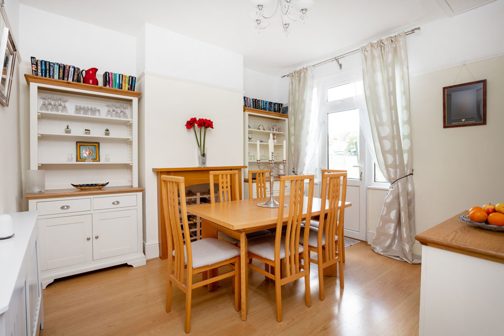 Rhodesia Road, Leytonstone E11 Theydons