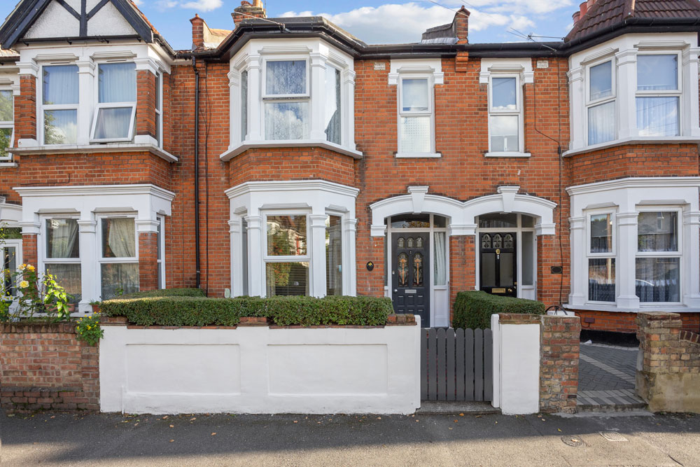 Rhodesia Road, Leytonstone E11 Theydons