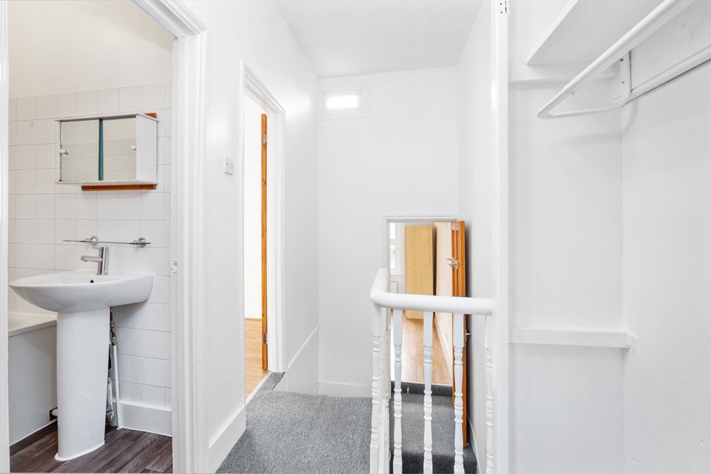 Southwell Grove Road, Leytonstone E11 Theydons