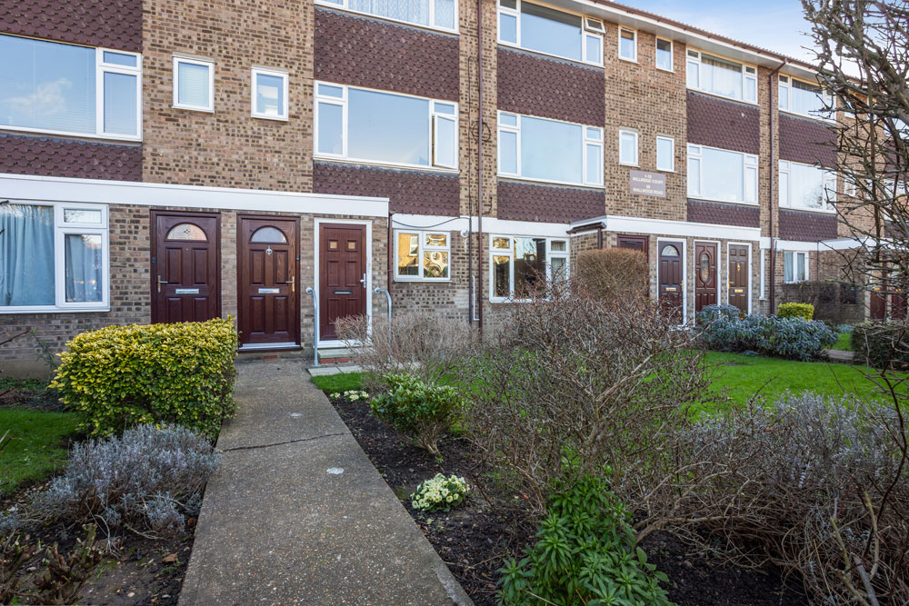 Wallwood Road, Leytonstone, E11 Theydons