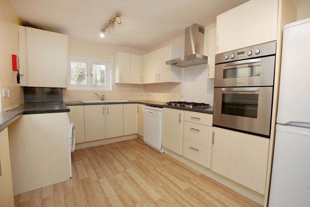 Cary Road, Leytonstone E11 Theydons