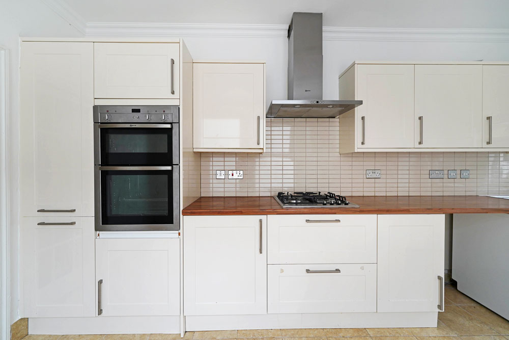 Rhodesia Road, Leytonstone E11 Theydons