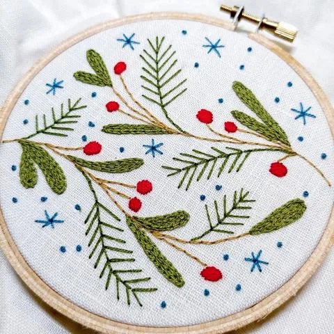 15 Free Christmas Hand Embroidery Patterns - The Yellow Birdhouse