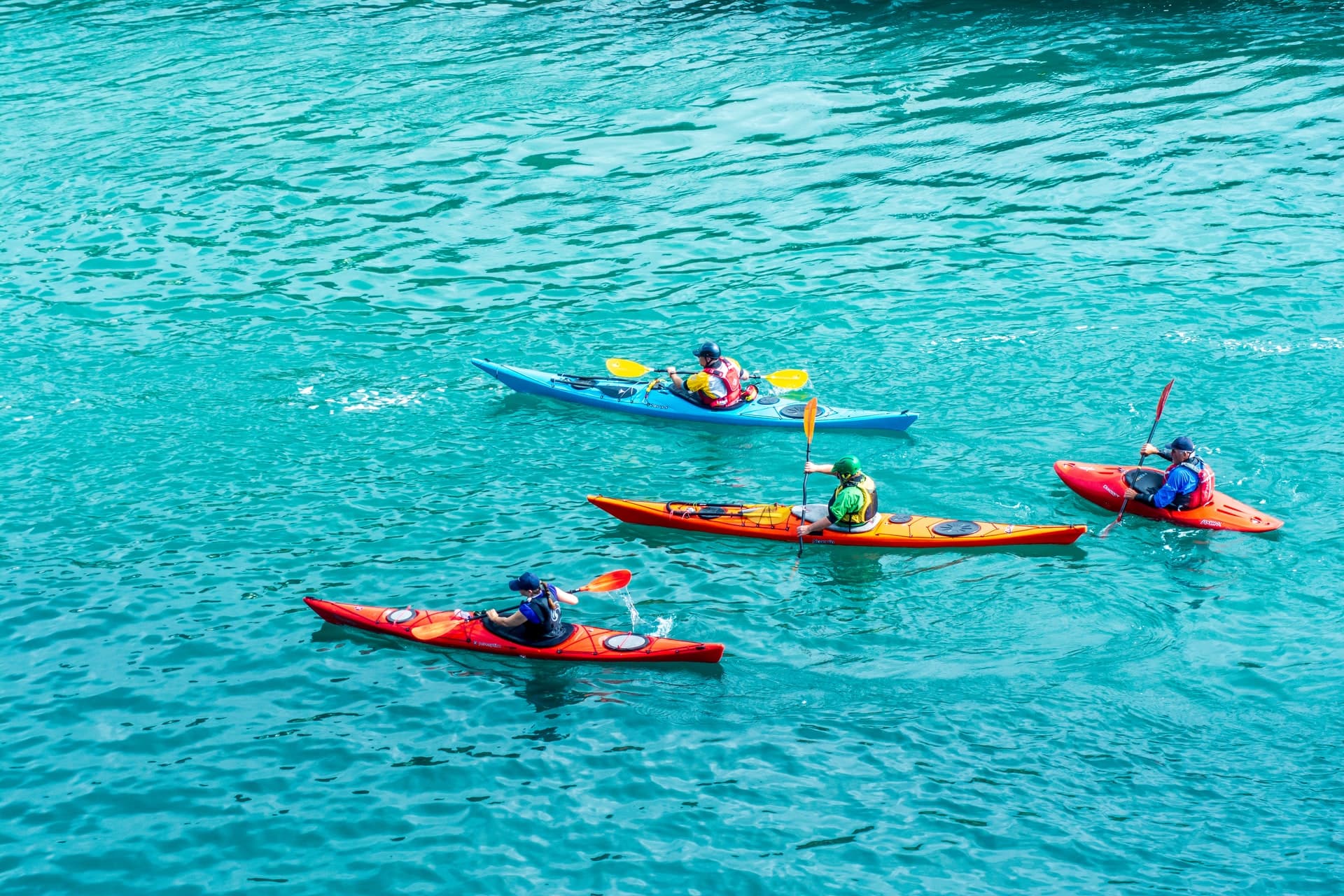 Have Adventurous Holidays With Kayak Rides! The Zig Zagger