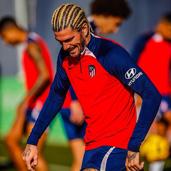 Rodrigo De Paul Flaunts 2003 David Beckham Era Cornrow Braids For A