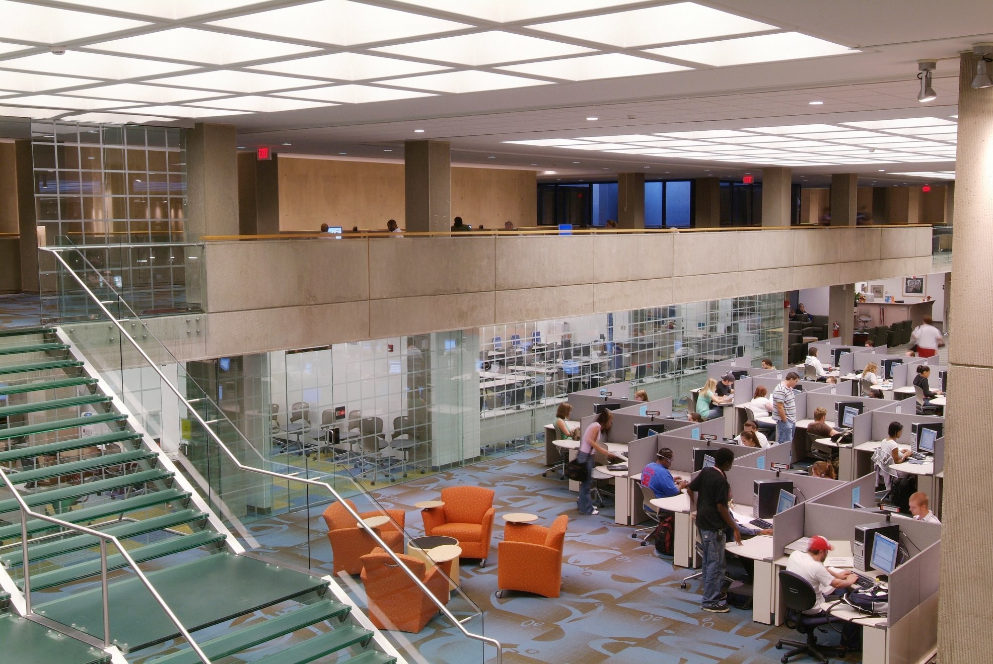 Library/Learning Resource Center Case Studies Champlin