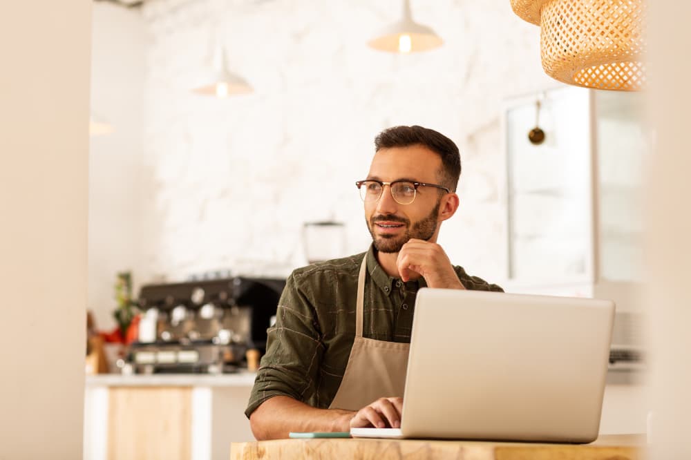 How to Learn Italian While Working