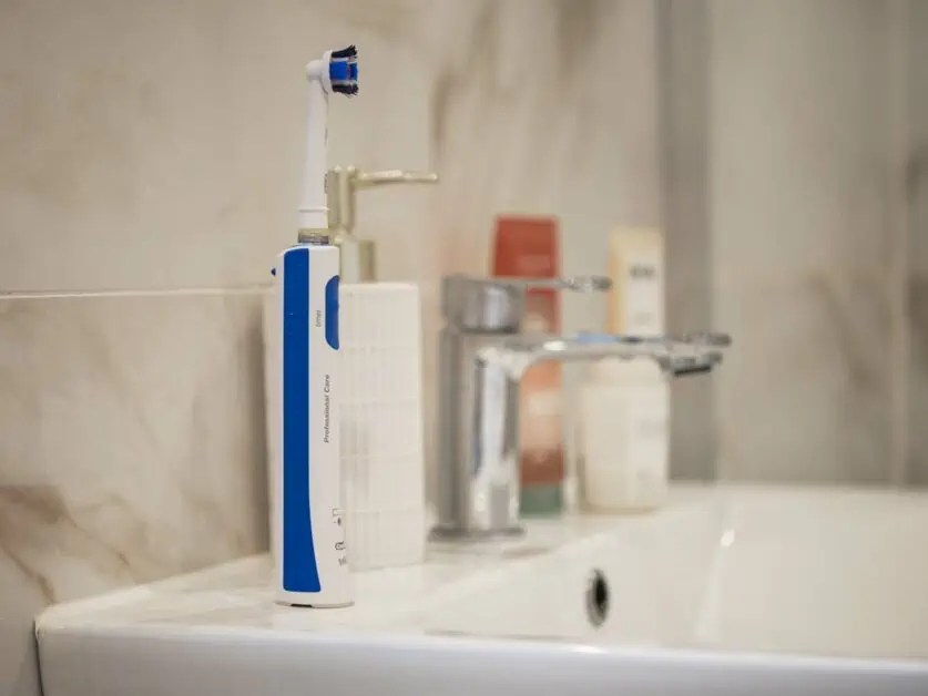 Can You Bring an Electric Toothbrush on a Plane?
