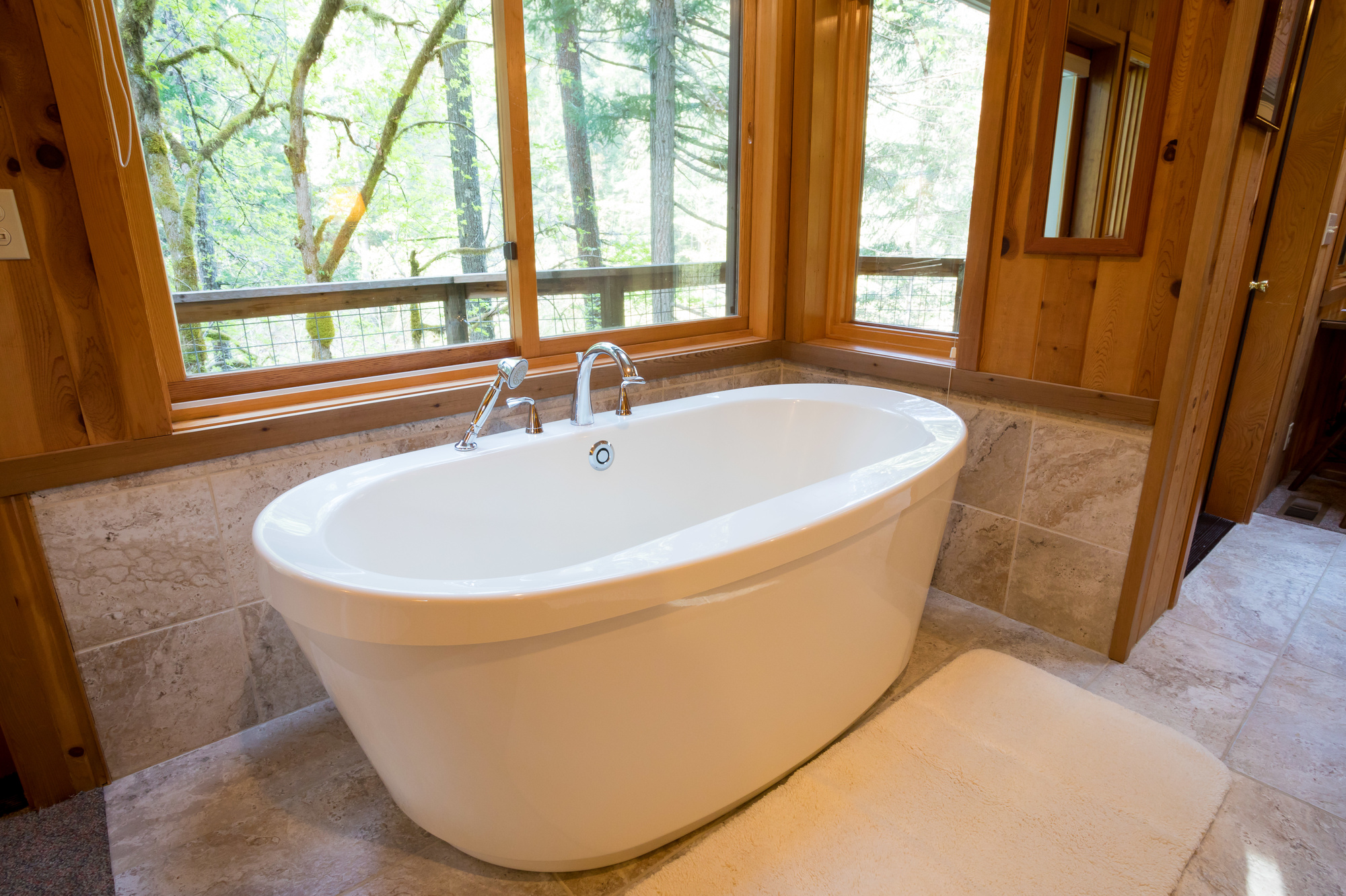 How to Choose the Right Bathtub for Your Home