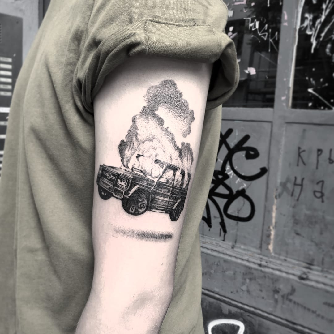 Delicate Flowers Juxtaposed With Modern Dystopian Imagery In Tattoos By Lena Lu | Colossal 1080_x_1080_jpg