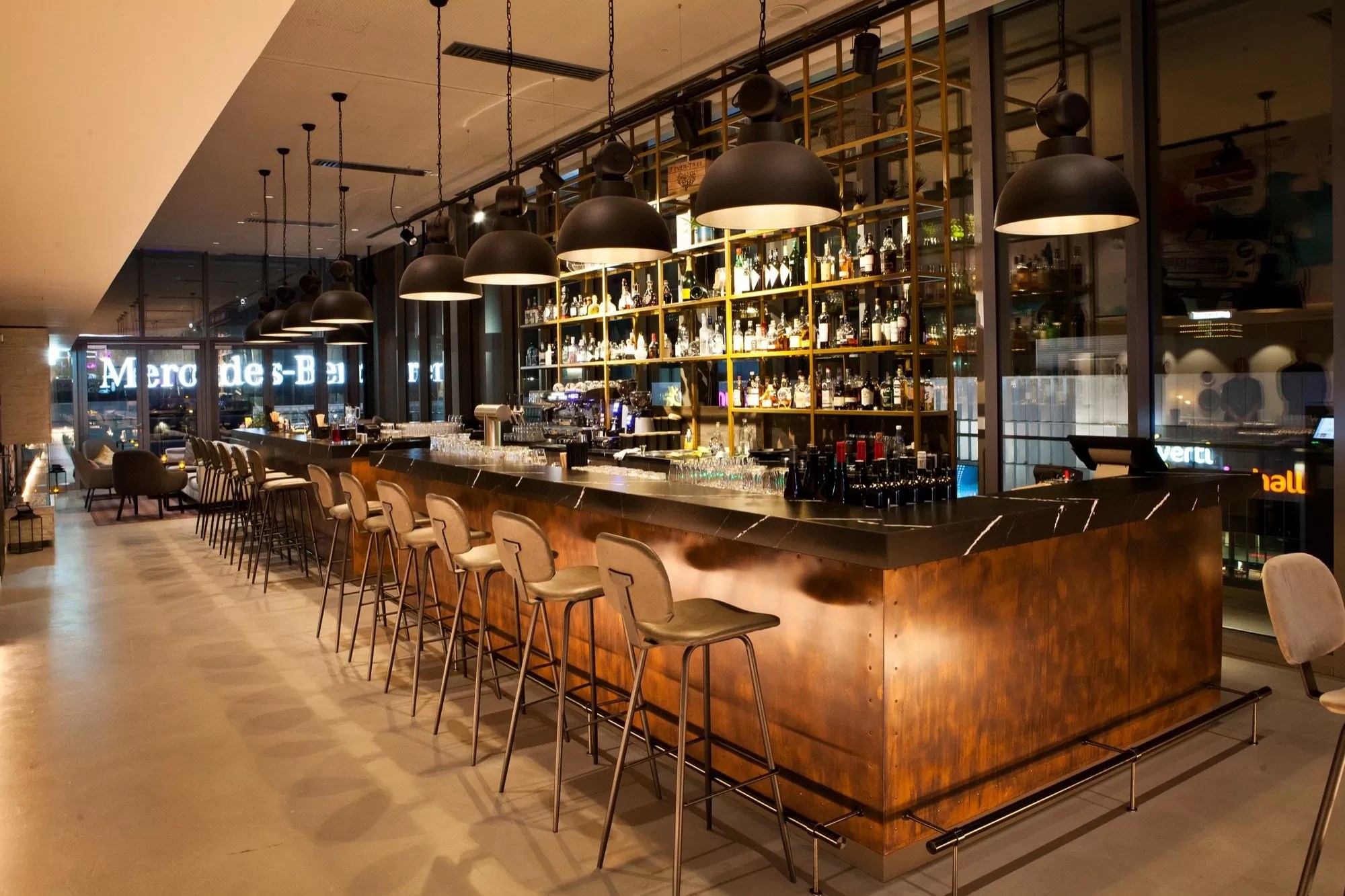 GALLERY ROOFTOP BAR one of the best bars in Berlin Thomas Henry