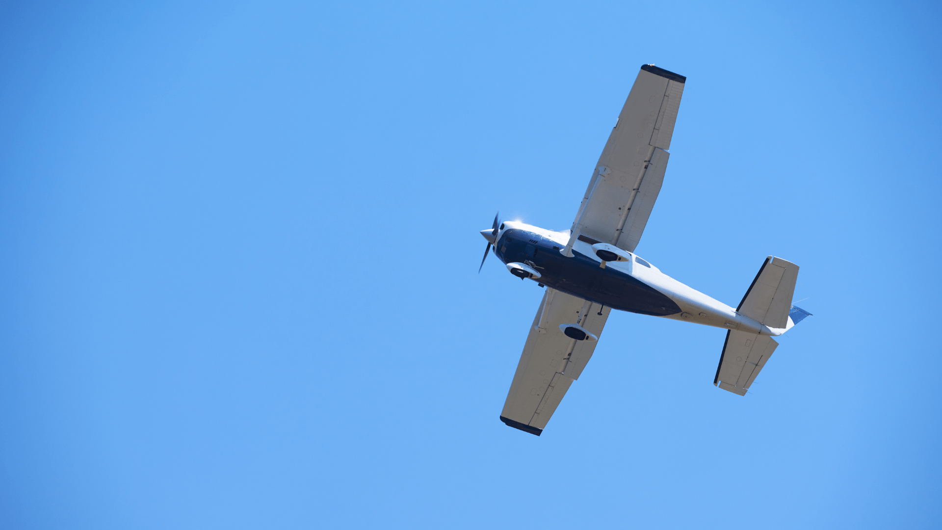 Student Pilot's Guide to Cross Country Planning Thrust Flight