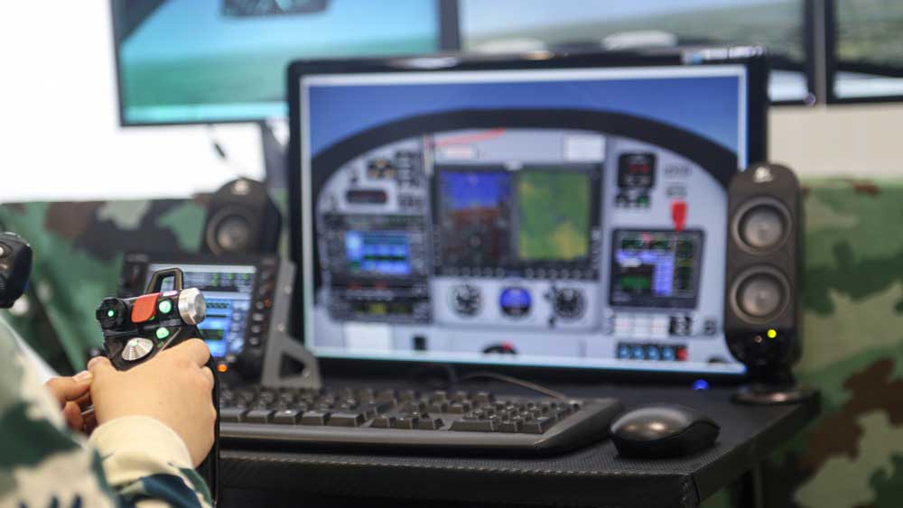 Using Flight Simulators During Flight Training Is it a Good Idea