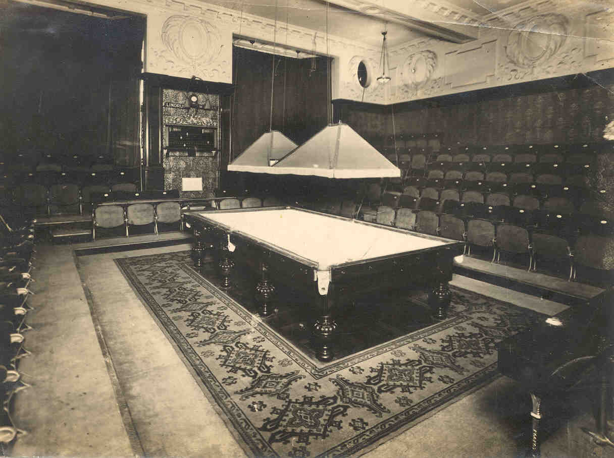 » Snooker table lighting